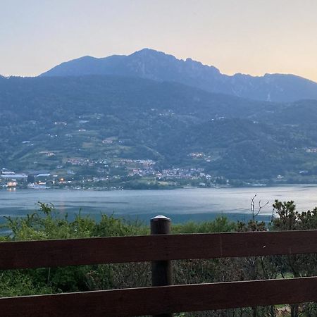 Lake Apartment Ischia Red Tenna Zewnętrze zdjęcie