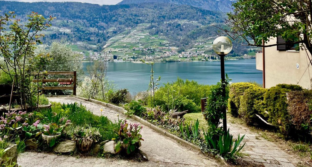 Lake Apartment Ischia Red Tenna Zewnętrze zdjęcie